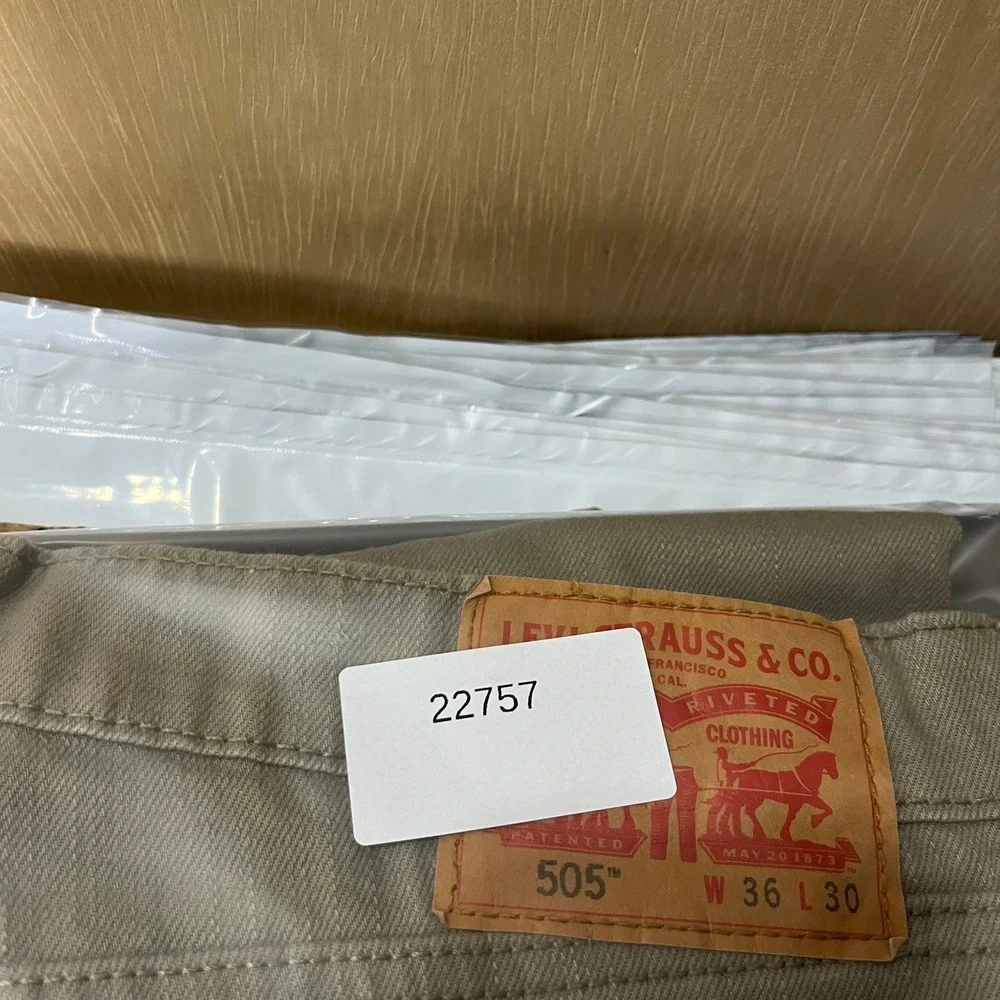 Levis 505‎ Jeans Mens Size 36x30 Beige Straight Fit Classic Casual Denim Pants